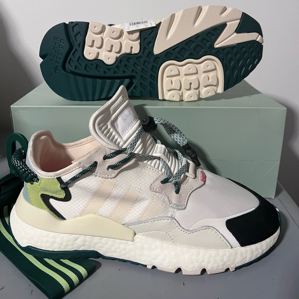 Adidas Nite Jogger
Beyonce Ivy Park Off White